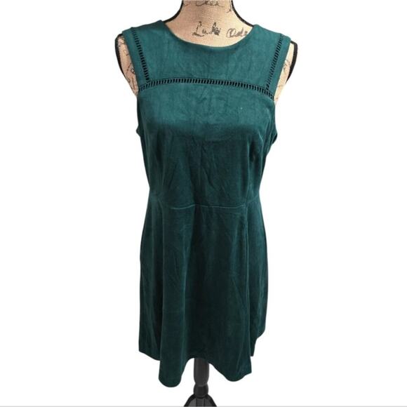 Gianni Bini Chic Green Velvet Sleeveless Sheath Skater Dress Size 10 - Picture 1 of 7